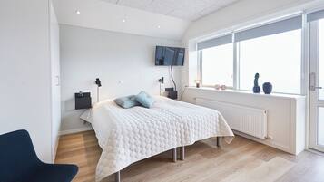 1 chambre, chambres insonorisées, fer et planche à repasser