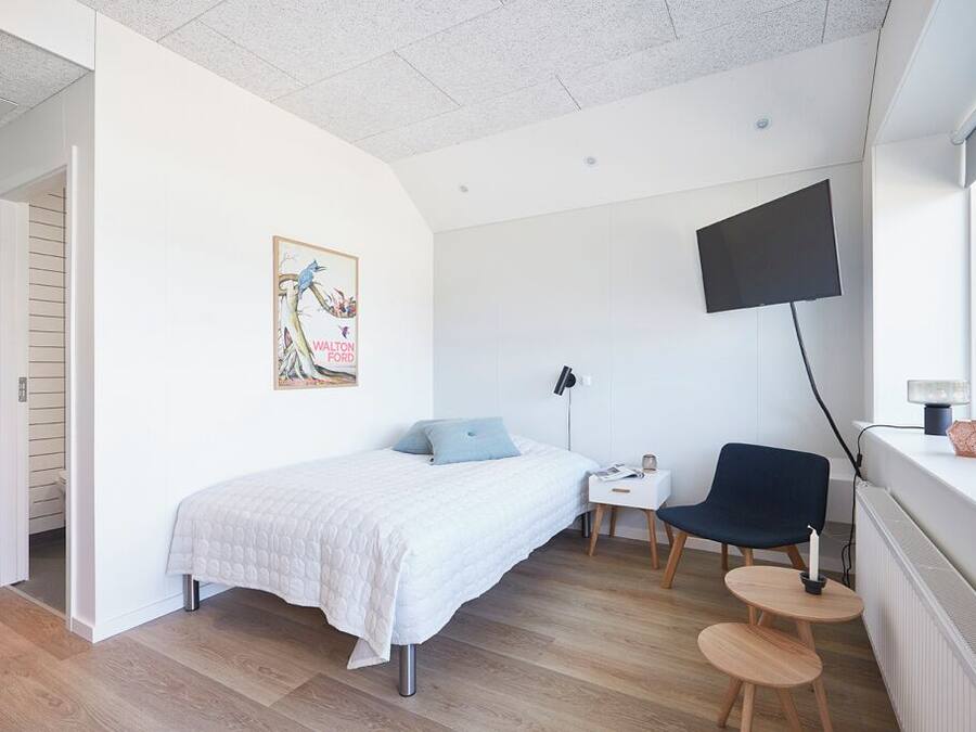 Double Room Single Use, Balcony | 1 bedroom, soundproofing, iron/ironing board, free WiFi