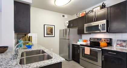 Suite Destination Downtown Austin