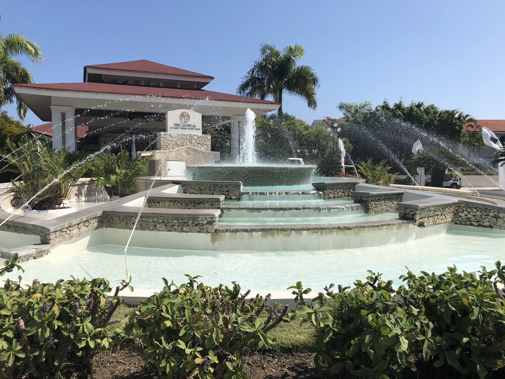 Lifestyle Kosher Tropical Suites 2