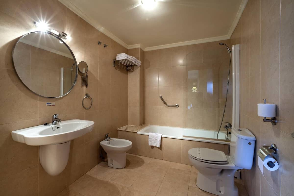 free toiletries, hair dryer, towels