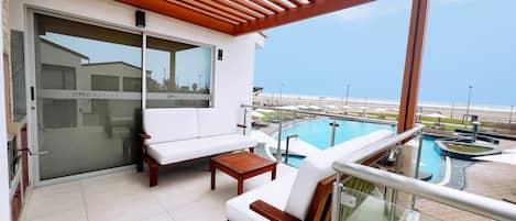 Deluxe Bungalow, Pool View (norte) | 2 bedrooms, bed sheets
