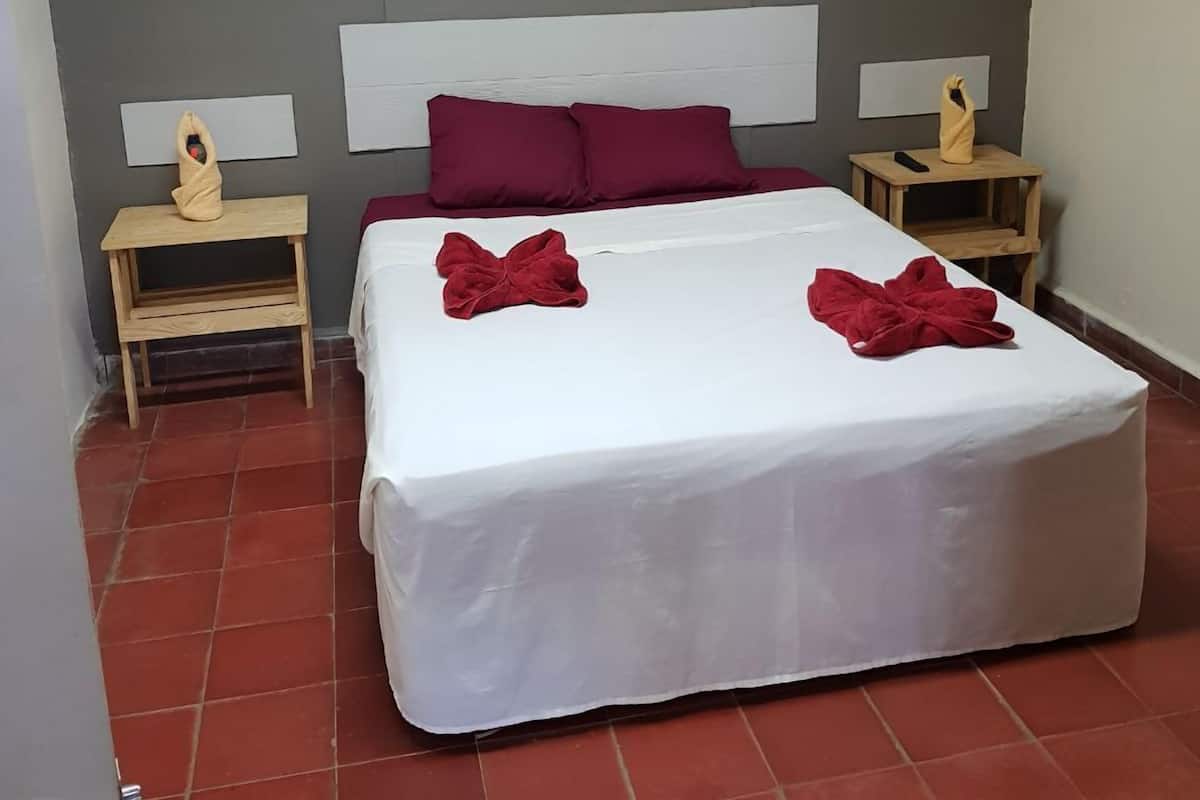 Basic Double Room, 1 Double Bed, Non Smoking | Rollaway beds, free WiFi