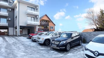 Free self parking