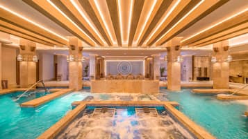 Espace de soins pour les couples, sauna, bain Ă remous, hammam, hammam