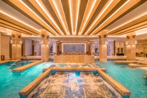 Couples treatment rooms, sauna, hot tub, steam room, Turkish bath