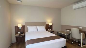 Minibar, caja de seguridad en la habitación, escritorio y wifi gratis