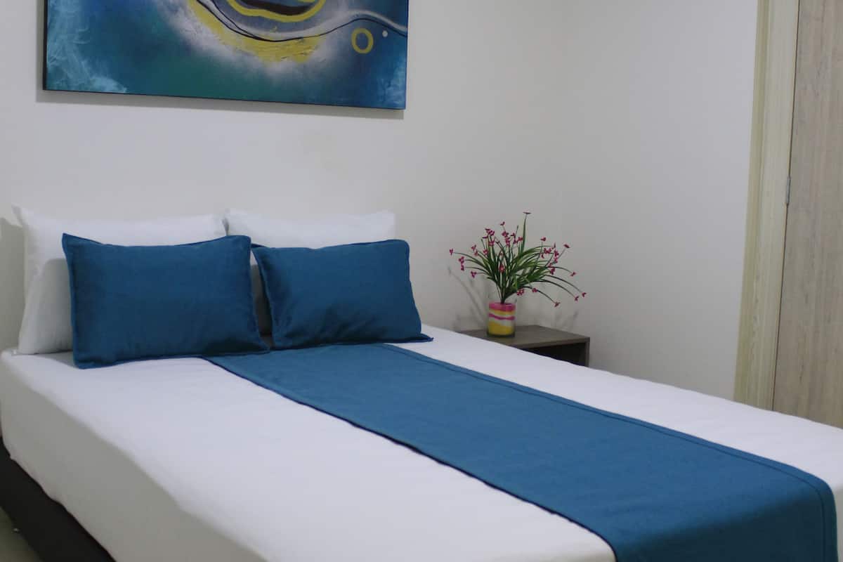 1 bedroom, free wifi, bed sheets