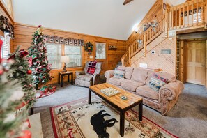 Cabin, 2 Bedrooms | Living area