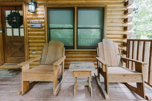Cabin, 2 Bedrooms | Terrace/patio - Always Christmas 2 Bedroom Cabin by RedAwning (Pigeon Forge)