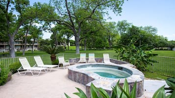 Condo, 2 Bedrooms | Outdoor spa tub