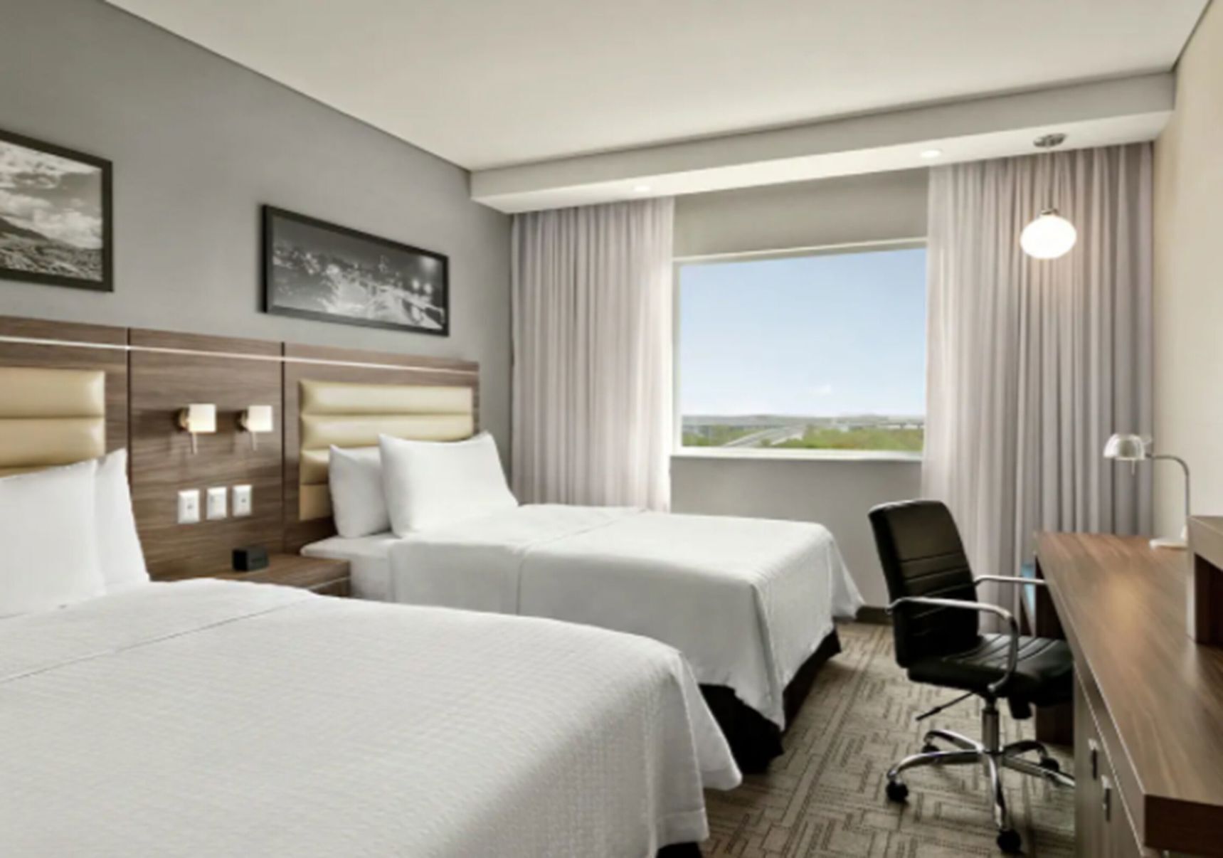 In-room safe, desk, iron/ironing board, free WiFi