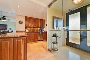Condo, 1 Bedroom | Private kitchen