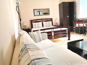 Plasma TV - Artemisia Apartment (Santorini)