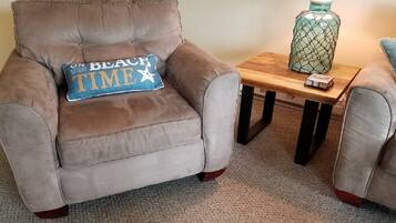 40-inch flat-screen TV with cable channels