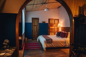 Unique Room | Free WiFi, bed sheets - Selina Huaraz (Huaraz)