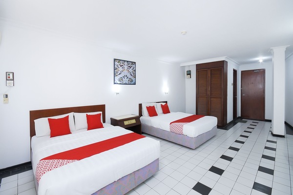 Family Suite | Desk, free WiFi, bed sheets