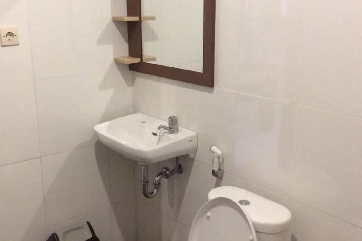 Quarto casal luxo | Banheiro | Chuveiro, toalhas de banho
