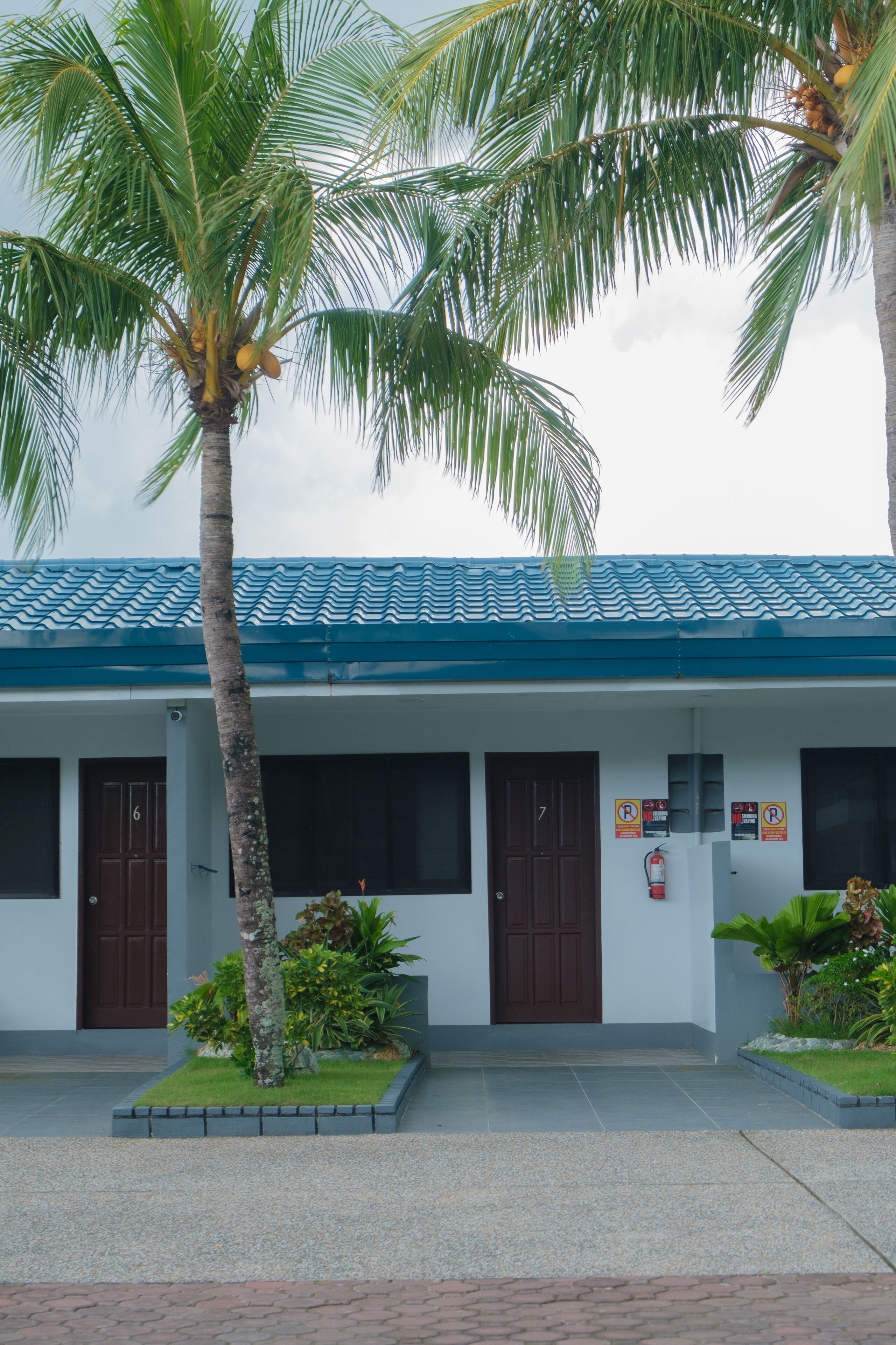 Premium bedding, down comforters, pillowtop beds, in-room safe