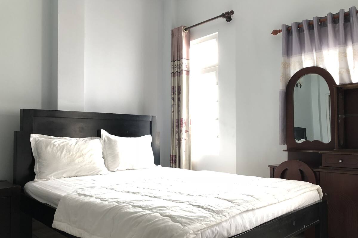 VIP Room | Minibar, bàn, truy cập Internet không dây miễn phí