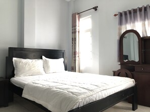 VIP Room | Minibar, bàn, truy cập Internet không dây miễn phí