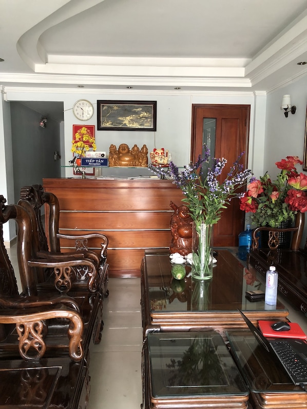 Khu tiếp khách ở sảnh