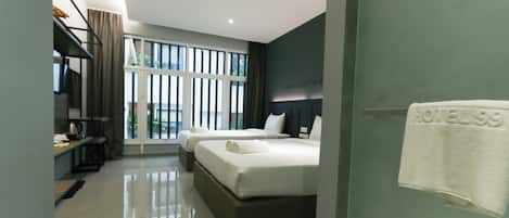 Family Room (Deluxe) | 4 bedrooms, desk, iron/ironing board, free WiFi