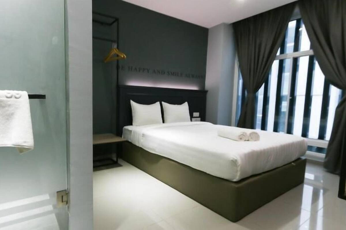 4 Schlafzimmer, Schreibtisch, Bügeleisen/Bügelbrett, kostenloses WLAN