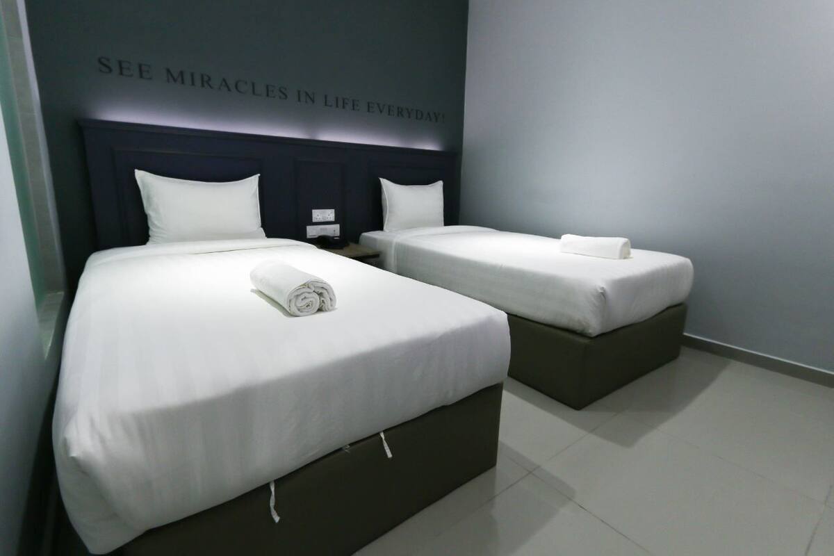 4 bedrooms, desk, iron/ironing board (on request), free WiFi