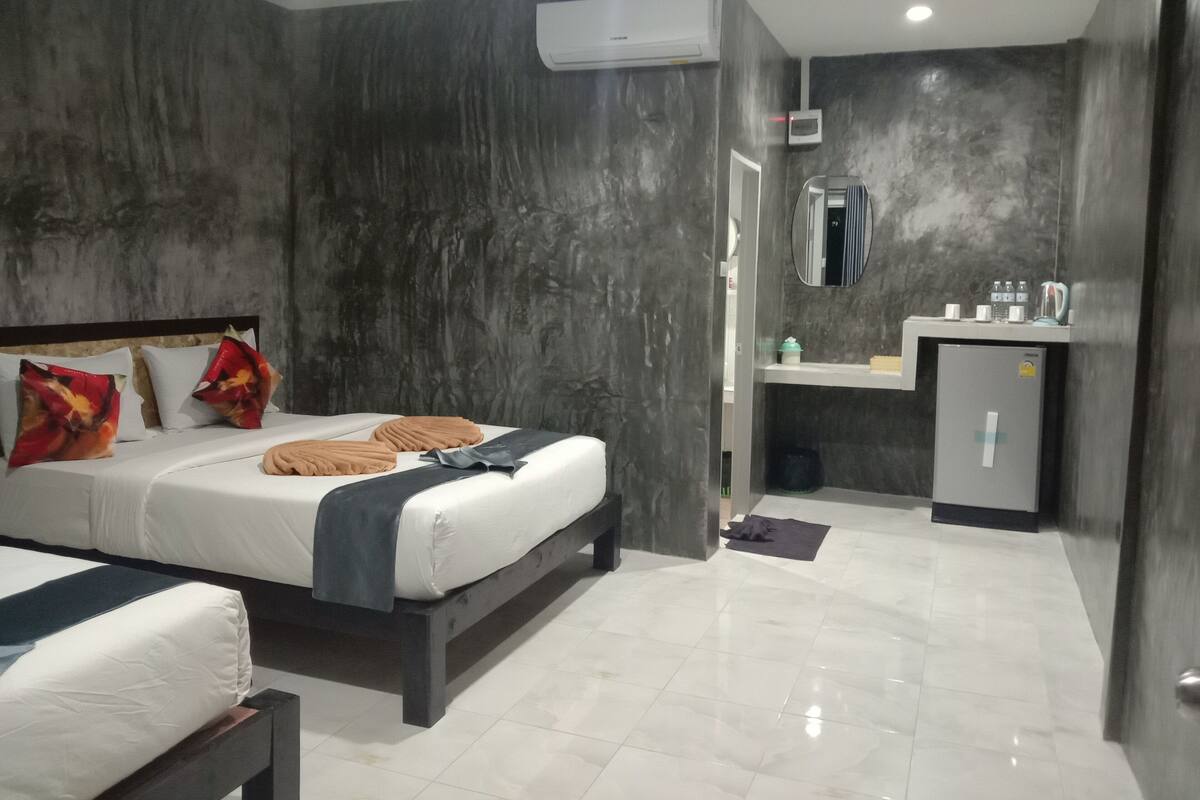 Chambre Triple | Wi-Fi gratuit, draps fournis