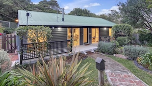 Front of property - Stylish Coastal Retreat (Rye)