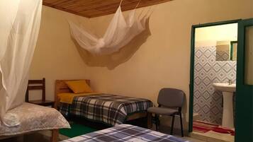 Free WiFi, bed sheets