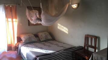 Free WiFi, bed sheets