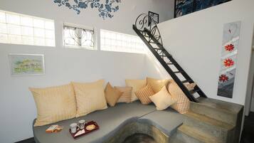 Family Villa, 2 Bedrooms, Ocean View, Sea Facing | Living area | Flat-screen TV, fireplace