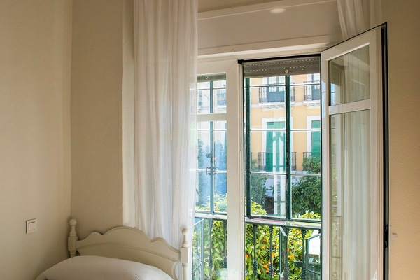 Single Room, Shared Bathroom | Individually furnished, blackout drapes, soundproofing