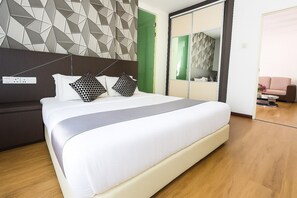 迷你吧、筆電工作空間、隔音、熨斗/熨衣板