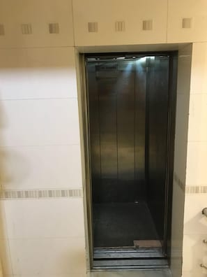 DĂ©tail de lâintĂ©rieur