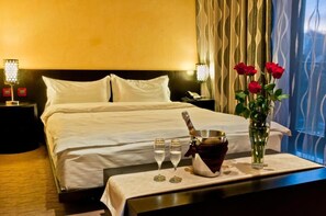 Premium bedding, minibar, in-room safe, desk - Urgoo Boutique Hotel (Ulaanbaatar)