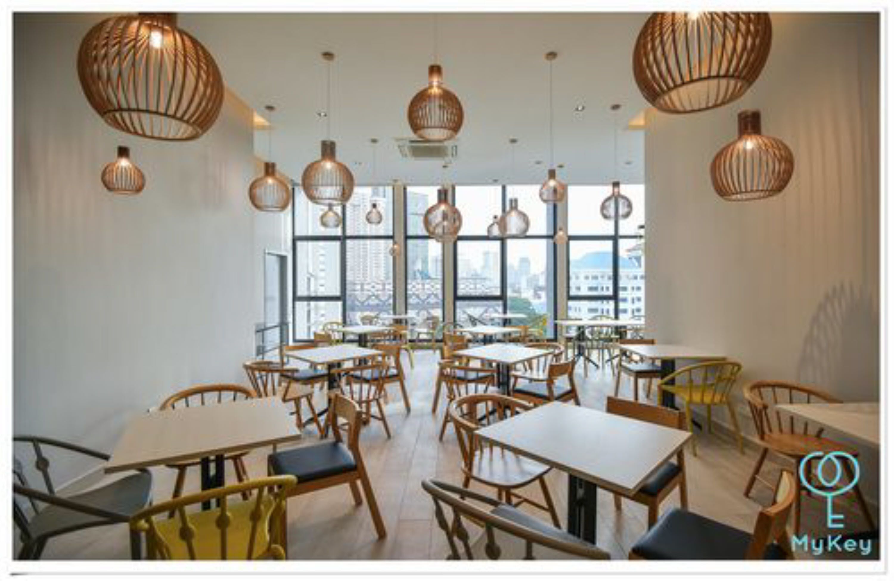 Foto - Expressionz Professional Suites by MyKey