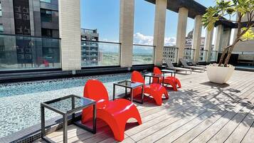 Rooftop pool
