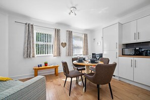 City Apartment, 2 Double Beds | In-room dining - Stay In Cardiff Canton St. John's Court Apartment (Cardiff)