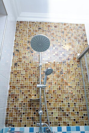 Dusj på badet