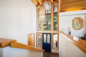 Interior - Spacious Dollar Point Home on Sunny Corner Lot (Tahoe City)