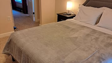 1 chambre, fer et planche Ă repasser, Wi-Fi gratuit, draps fournis