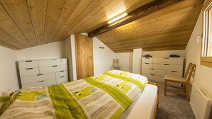Unclassified image, 4 of 10, button - Chalet Schirli (Staldenried – Gspon)