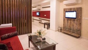 Unclassified image, 5 of 39, button - Maisonette Hotel & Resort - Lahore (Lahore)