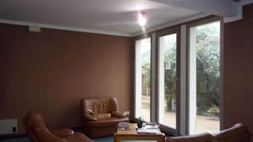 Coin salon dans le hall