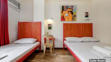 Phòng Suite (Private, Room, AC) | Bàn