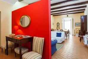 Minibar, desk, free WiFi - B&B Adelberga (Salerno)