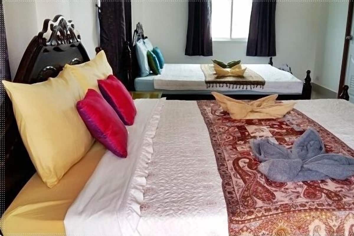 Rollaway beds, free WiFi
